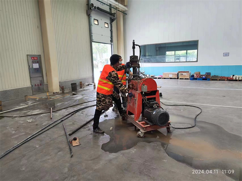 盐城厂房地面下沉塌陷注浆加固施工